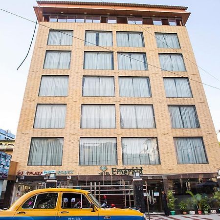 Hotel Emerald Calcutta Buitenkant foto