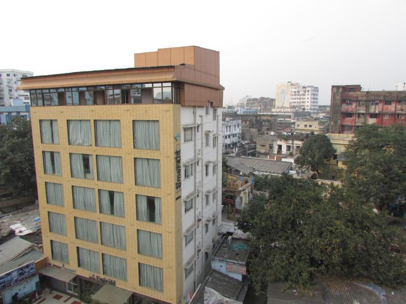 Hotel Emerald Calcutta Buitenkant foto