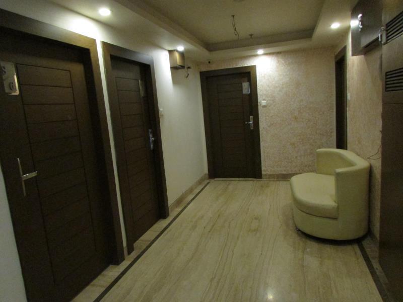 Hotel Emerald Calcutta Buitenkant foto