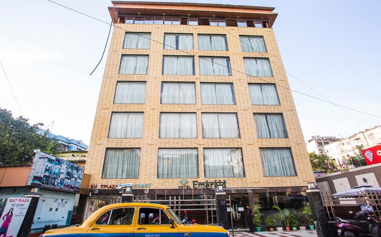 Hotel Emerald Calcutta Buitenkant foto